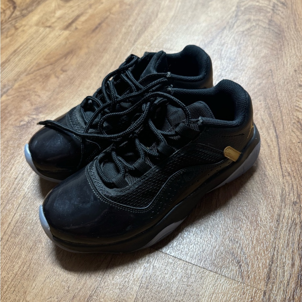 Air Jordan 11 CMFT Low